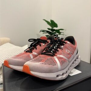 On Running Men’s CLOUDSURFER